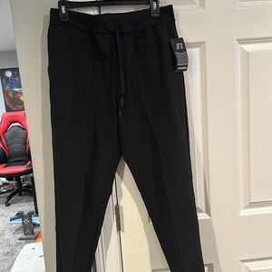 Woven black jogger